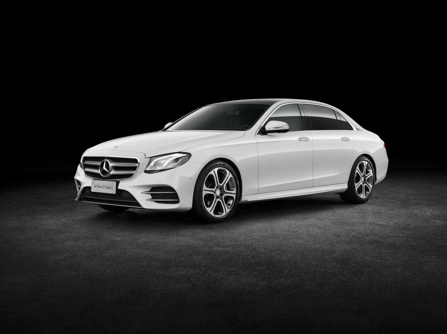  Mercedes-Benz E320 L 4Matic AMG Line 2016 года  (фото 6 из 11)